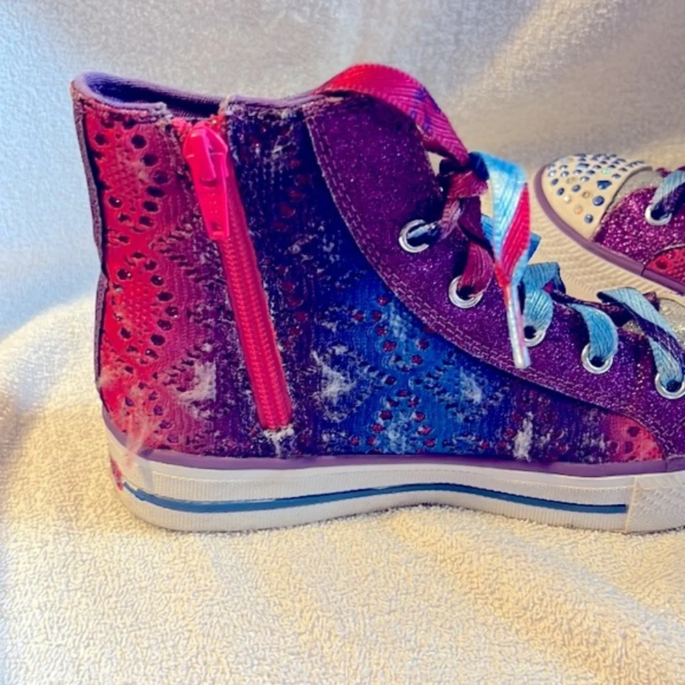 Skechers girls Twinkle Toes high tops in size 3